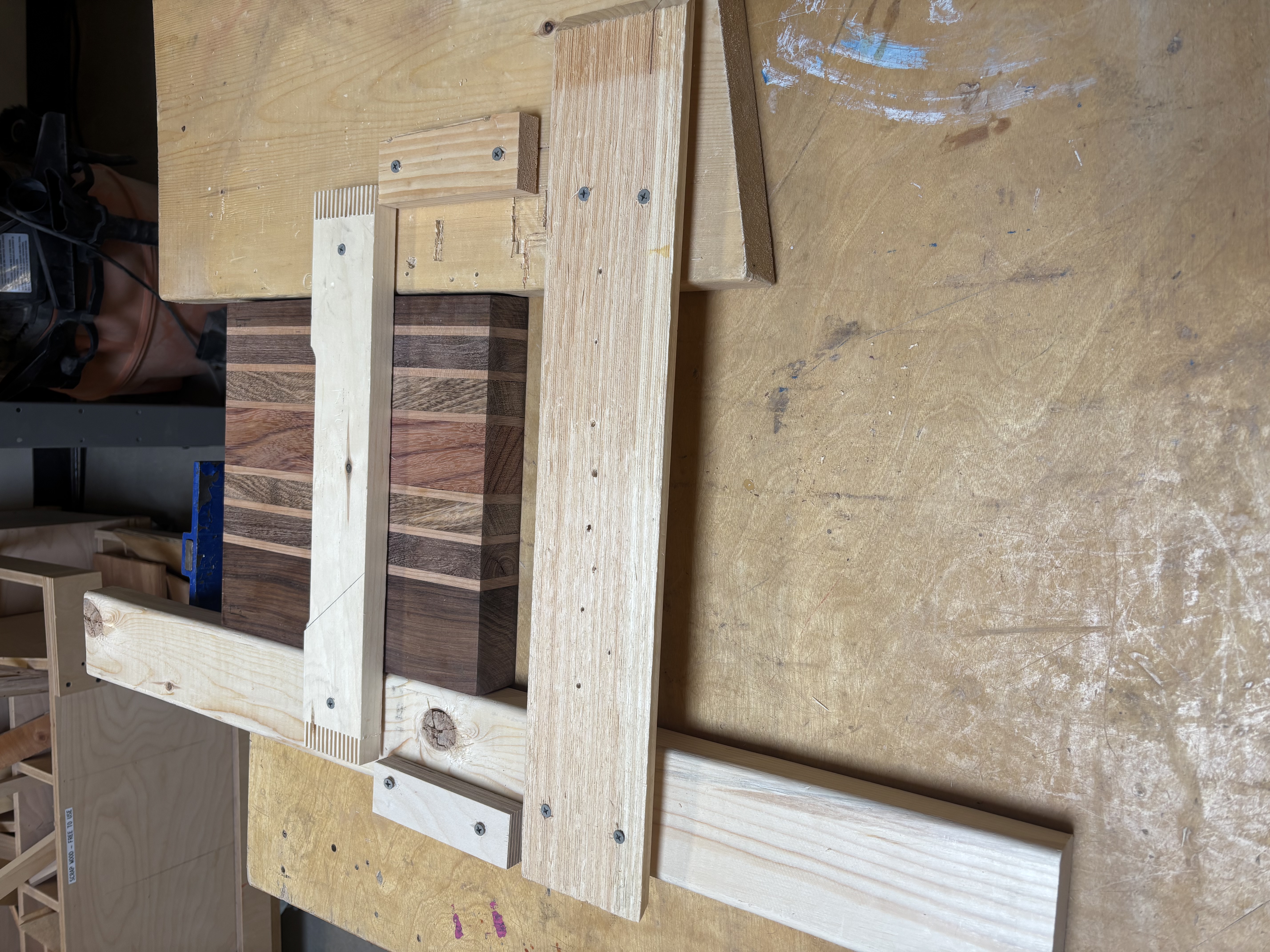 Preparing a router jig to help create a uniform juice groove
